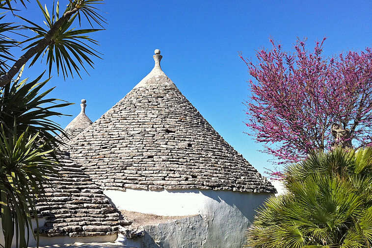 Blick auf ein Trulli-Dach